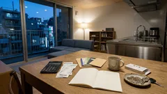 70代の家計は「年金・貯蓄・生活費」だけでは決まらない：健康寿命の“差”と在職老齢年金の新ルールで現実を読む