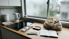 物価と保険料の負担が重なると、年金家計はどこで赤字になりやすい？最新統計で読む70歳代夫婦の収入・支出・貯蓄の現実